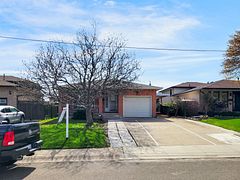 216 Ravenbury Drive B2, Hamilton, ON L8W 2J1