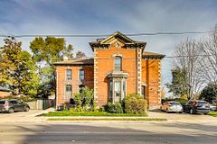 102 West Avenue S 2, Hamilton, ON L8N 2S3