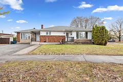 692 Claude Street, Overbrook - Castleheights and Area, ON K1K 2S2