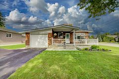 399 Birmingham Street E, Wellington North, ON N0G 2L2
