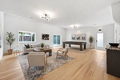 43 Champlain Avenue, Hamilton, ON L8G 2H5