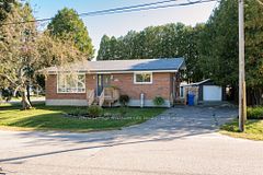 248 Lee Avenue, North Bay, ON P1A 2K8