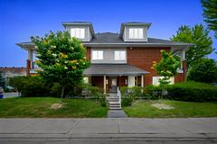 10 Daybreak Street G, Barrhaven, ON K2G 6T9