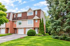 409 Pickford Drive B, Kanata, ON K2L 3P8