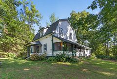1627 Houseys Rapids Road, Gravenhurst, ON P1P 1R3