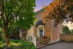 12 Lenore Place, Vanier and Kingsview Park, ON K1L 7X9