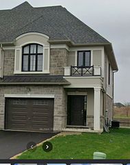 113 Aquasanta Crescent, Hamilton, ON L9B 0J8