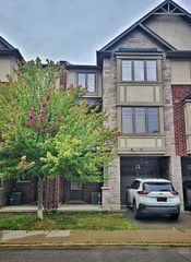 8 Whaley Lane, Hamilton, ON L9G 0G7
