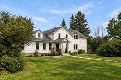 985 Melville Road, Prince Edward County, ON K0K 1T0