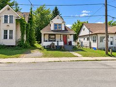 5675 BANKER Avenue, Niagara Falls, ON L2G 4B9
