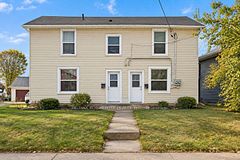 83 Moira Street W, Belleville, ON K8P 1S7