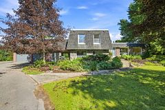 26 Maplewood Drive, Amaranth, ON L9V 3N6
