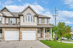 600 White Cedar Avenue, Waterloo, ON N2V 2W2