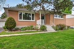 32 Lennox Street, Kingston, ON K7M 4S2