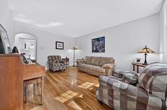 38 Roslin Avenue S, Waterloo, ON N2L 2P8