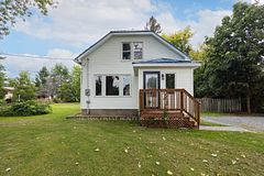 6074 Bank Street, Frontenac, ON K0H 2W0