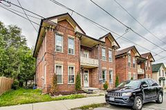 613 Union Street # 2, Peterborough, ON K9H 3V4