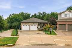 125 Langlaw Drive, Cambridge, ON N1P 1H9