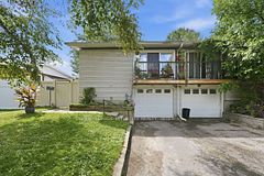 26 Woodmount Crescent, Cityview - Parkwoods Hills - Rideau Shore, ON K2E 5R1