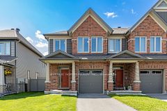 98 Nepeta Crescent, Blossom Park - Airport and Area, ON K1T 0S5