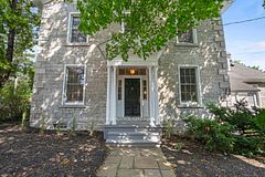 71 Thomas Street, New Edinburgh - Lindenlea, ON K1M 1M7