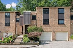 220 Salisbury Avenue 27, Cambridge, ON N1S 1K5