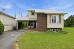293 Kitchener Street, Hawkesbury, ON K6A 2P1