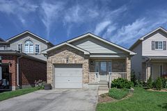 912 Blythwood Road, London North, ON N6H 5V1