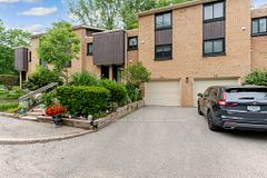 220 Salisbury Avenue 23, Cambridge, ON N1S 1K5