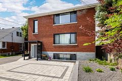 180 Woodroffe Avenue 3, Woodroffe, ON K2A 3T9