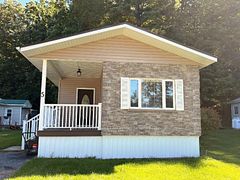 5 Pine Ridge Village - HWY 32 Highway, Leeds and the Thousand Islands, ON K0H 2N0