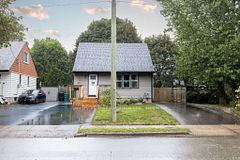 102 Stewart Avenue, Cambridge, ON N1R 2T9