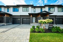 49 HARMONY Way, Thorold, ON L2V 0H2