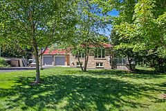 16 Main Street, North Dumfries, ON N0B 1E0