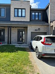 755 Fairline Row, Kanata, ON K2V 0M4