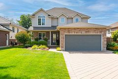 175 Forest Grove Crescent, Thames Centre, ON N0L 1G3