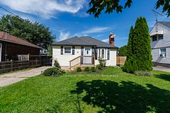 27 Cedardale Avenue, St. Catharines, ON L2P 1B2