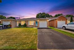 42 Buchanan Crescent, Brantford, ON N3P 2A5
