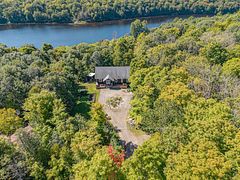 482 East Poverty Bay Road, Magnetawan, ON P0A 1P0