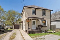 27 St Paul Street, Kawartha Lakes, ON K9V 1S3
