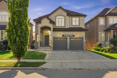 59 Greti Drive, Hamilton, ON L9B 0E3