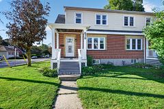 670 Johnson Street, Kingston, ON K7L 2A8