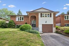 40 Bishop Court, Guelph, ON N1G 2R9