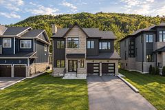 116 Dorothy Drive, Blue Mountains, ON N0H 1J0