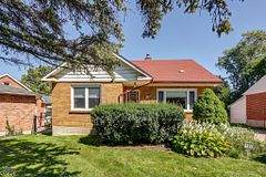 107 Roehampton Avenue, London East, ON N5V 2A6