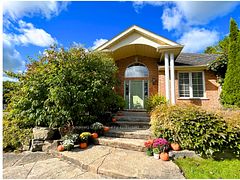 1580 College Park Drive, Peterborough, ON K9K 2G9