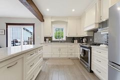394 Charlton Avenue W, Hamilton, ON L8P 2E7